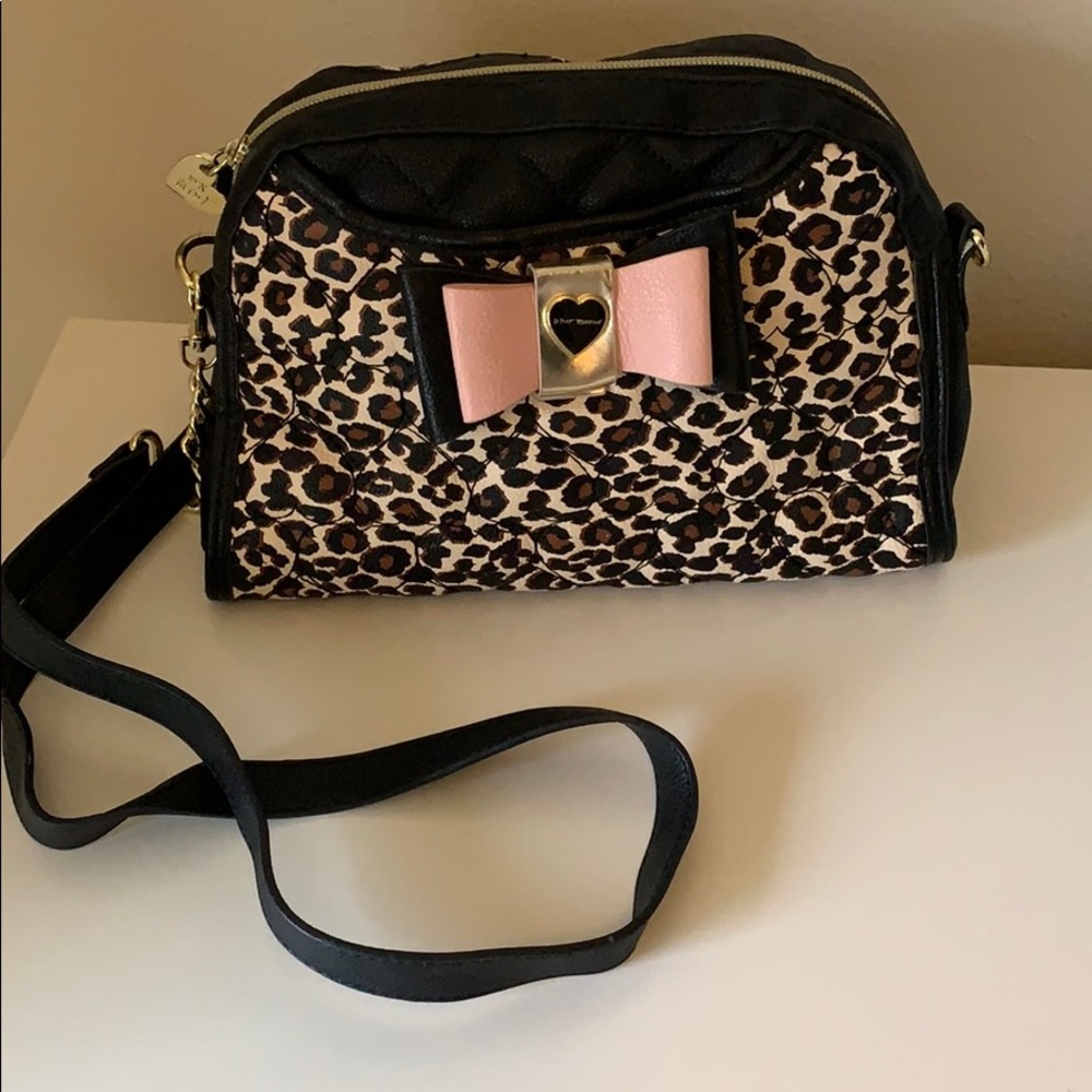 Betsey Johnson cross body purse
